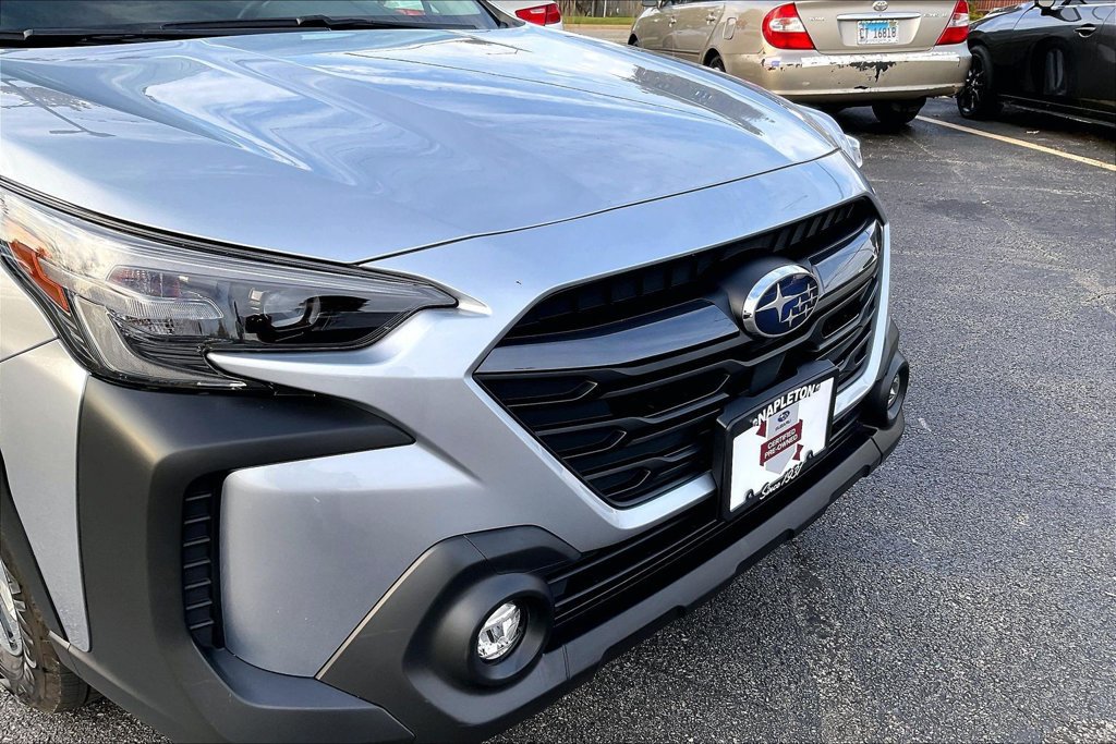 Certified 2025 Subaru Outback Premium AWD/4WD image 36