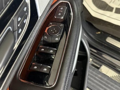 Used 2020 Lincoln Navigator L Reserve w/ Luxury Package AWD/4WD image 30