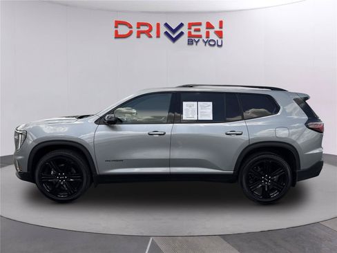 Used 2026 GMC Acadia Elevation w/ Black Edition FWD image 7
