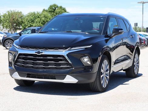 Used 2024 Chevrolet Blazer Premier w/ Enhanced Convenience Package AWD/4WD image 6
