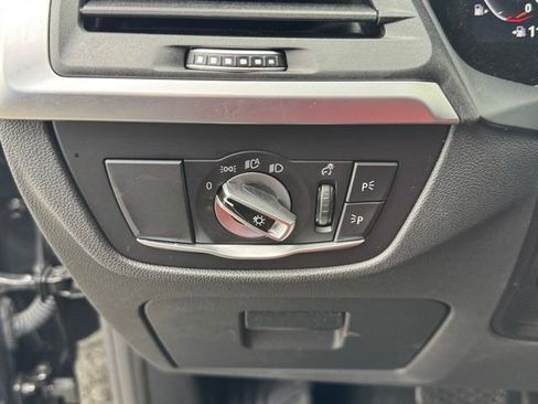 Certified 2024 BMW X4 xDrive30i w/ Premium Package image 16