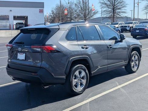Used 2023 Toyota RAV4 XLE image 7