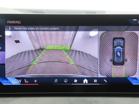 Used 2026 BMW X5 sDrive40i w/ Parking Assistance Package image 16