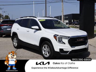 Used 2022 GMC Terrain SLE w/ Driver Convenience Package