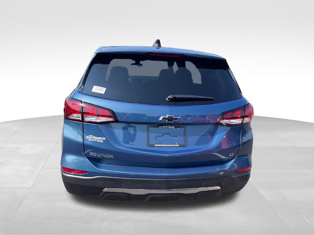 Used 2024 Chevrolet Equinox LT w/ LPO, Floor Liner Package FWD image 4