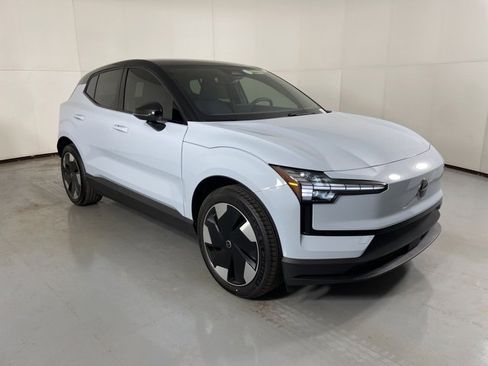New 2025 Volvo EX30 Plus w/ Protection Package Premier image 2