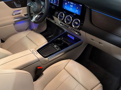 New 2026 Mercedes-Benz GLA 250 4MATIC image 15