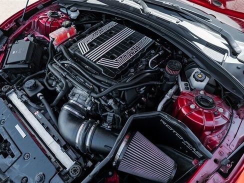 Used 2018 Chevrolet Camaro ZL1 RWD image 19