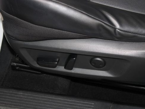 Used 2021 Nissan Rogue SV w/ Premium Package FWD image 31