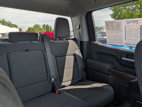 Used 2020 GMC Sierra 1500 Elevation w/ Elevation Value Package AWD/4WD image 14