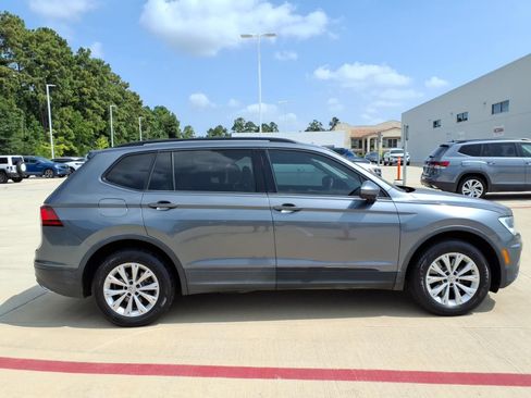 Used 2019 Volkswagen Tiguan S w/ Driver Assistance Package FWD image 4