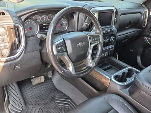 Used 2021 Chevrolet Silverado 1500 LT Trail Boss w/ Convenience Package II AWD/4WD image 10