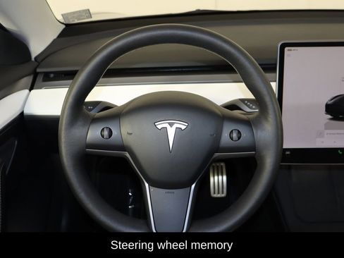 Used 2023 Tesla Model 3 Performance image 7