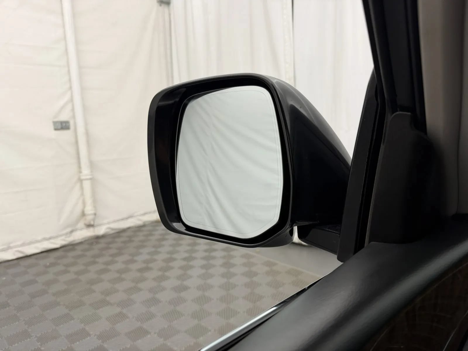 Used 2016 INFINITI QX80 2WD image 14