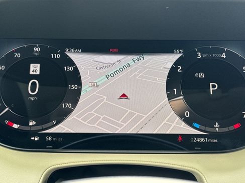 Used 2023 Land Rover Range Rover SE image 30