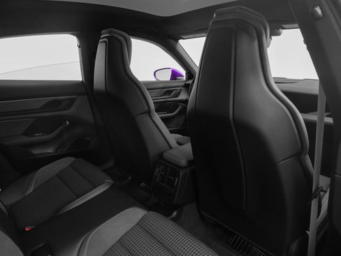 New 2025 Porsche Taycan 4 image 28