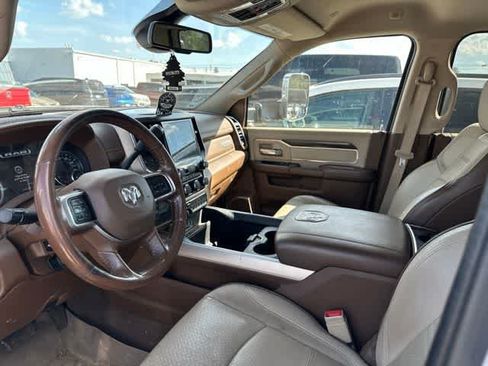 Used 2022 RAM 3500 Laramie AWD/4WD image 7