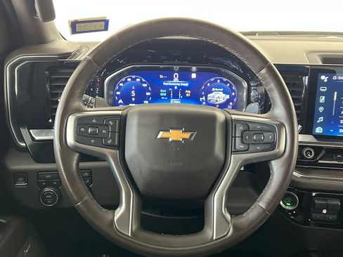 Used 2023 Chevrolet Silverado 1500 LTZ AWD/4WD image 16