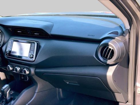 Used 2024 Nissan Kicks S FWD image 17