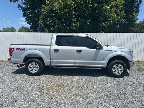 Used 2017 Ford F150 XLT w/ Equipment Group 301A Mid AWD/4WD image 6