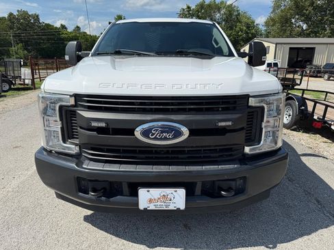 Used 2019 Ford F250 XL w/ Power Equipment Group RWD image 9