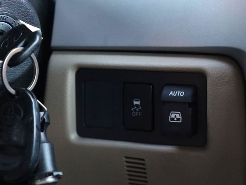 Used 2008 Toyota Sequoia Limited AWD/4WD image 38
