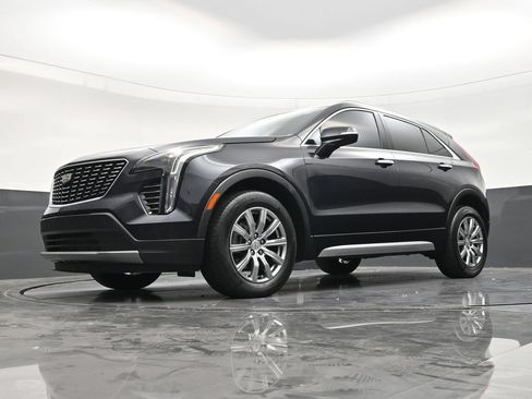 Used 2023 Cadillac XT4 Premium Luxury FWD image 21