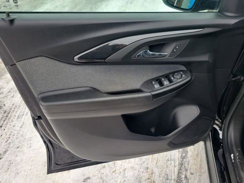 Used 2023 Chevrolet TrailBlazer LT image 12