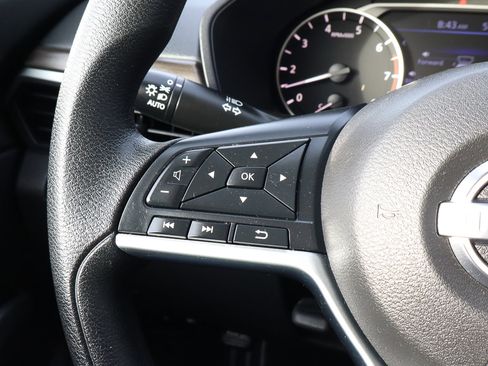 Used 2023 Nissan Altima 2.5 SV image 24