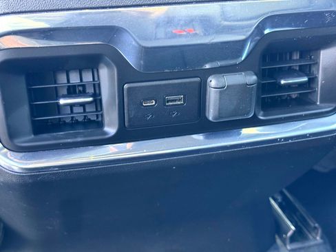 Used 2022 GMC Sierra 3500 Denali image 22