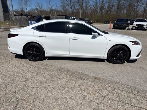 Used 2023 Lexus ES 350 F Sport w/ Accessory Package (Z2) image 5