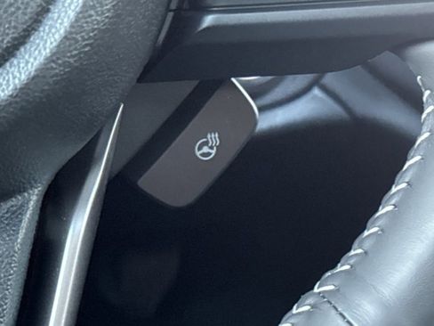 Used 2025 Subaru Outback Touring XT image 23