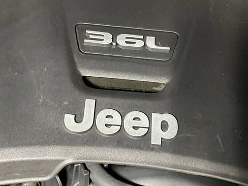 Used 2020 Jeep Wrangler Unlimited Sport S AWD/4WD image 30