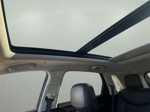 Used 2019 Cadillac XT5 Premium Luxury image 24