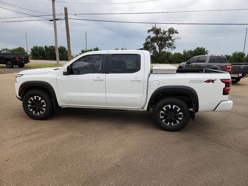 Used 2023 Nissan Frontier PRO-4X w/ Technology Package image 2