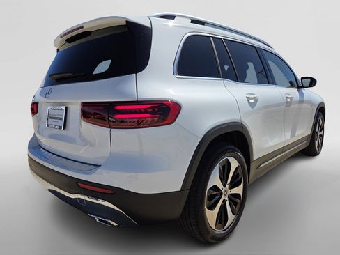 New 2026 Mercedes-Benz GLB 250 image 5
