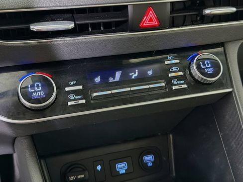 Used 2023 Hyundai Sonata SEL w/ Convenience Package FWD image 21
