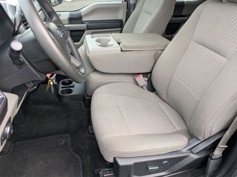 Used 2017 Ford F250 XLT w/ XLT Value Package image 15