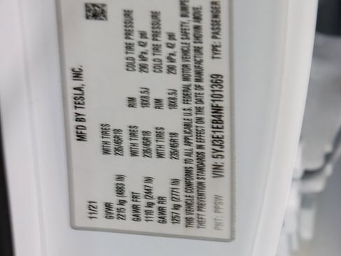 Used 2022 Tesla Model 3 Long Range AWD/4WD image 27