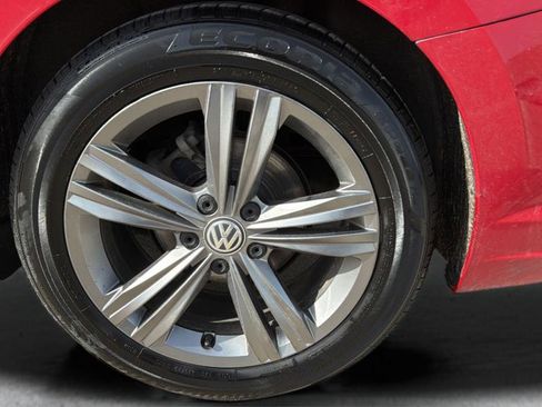 Used 2020 Volkswagen Jetta R-Line image 15