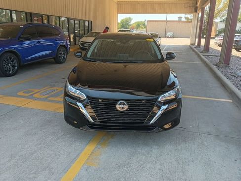 Used 2025 Nissan Sentra SV FWD image 5