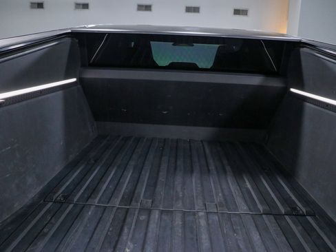 Used 2024 Tesla Cybertruck AWD Crew Cab image 26
