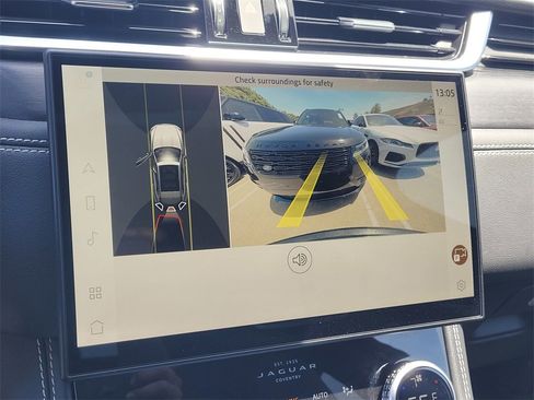 New 2025 Jaguar F-PACE R-Dynamic S image 15