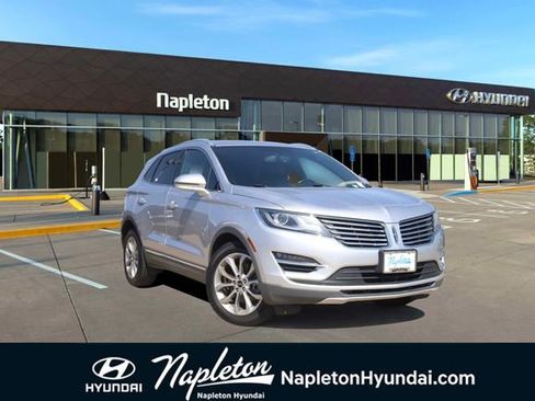 Used 2018 Lincoln MKC Select image 1