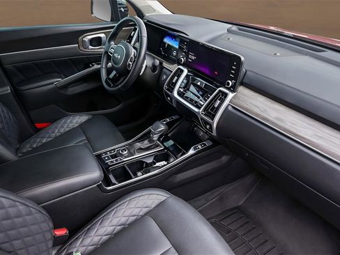Used 2022 Kia Sorento SX Prestige image 31