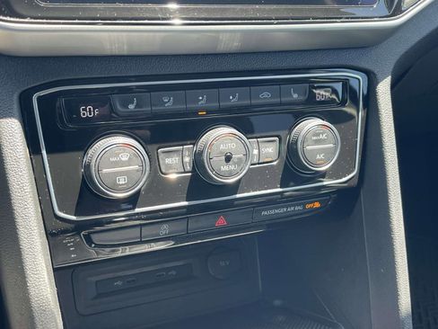 Used 2022 Volkswagen Atlas SE FWD image 29