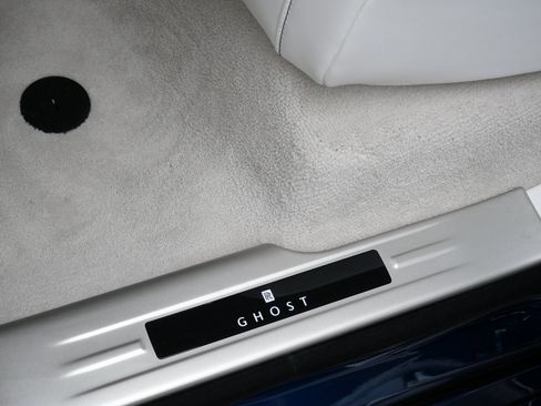 New 2025 Rolls-Royce Ghost image 9