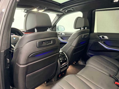 Used 2022 BMW X7 xDrive40i w/ Executive Package image 19