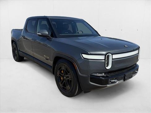 Used 2022 Rivian R1T Launch Edition image 3