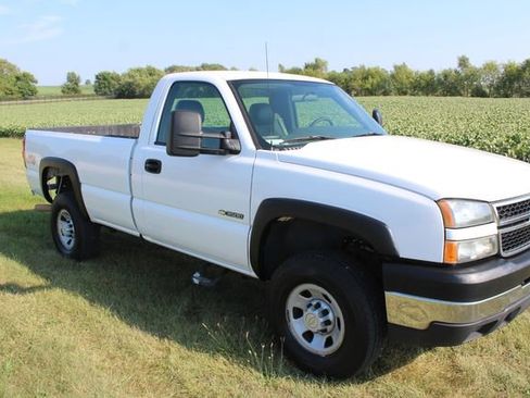 Used 2007 Chevrolet Silverado 3500 W/T w/ Skid Plate Package image 10